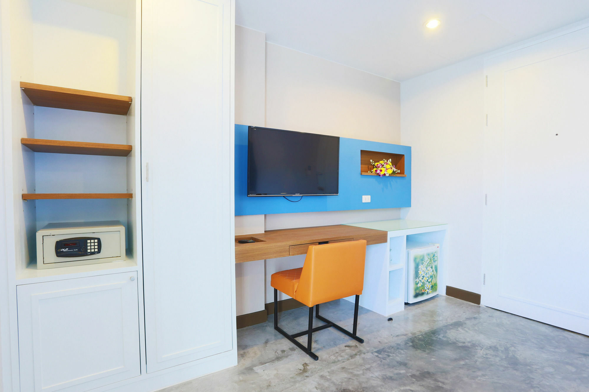 Days Inn By Wyndham Patong Beach Esterno foto