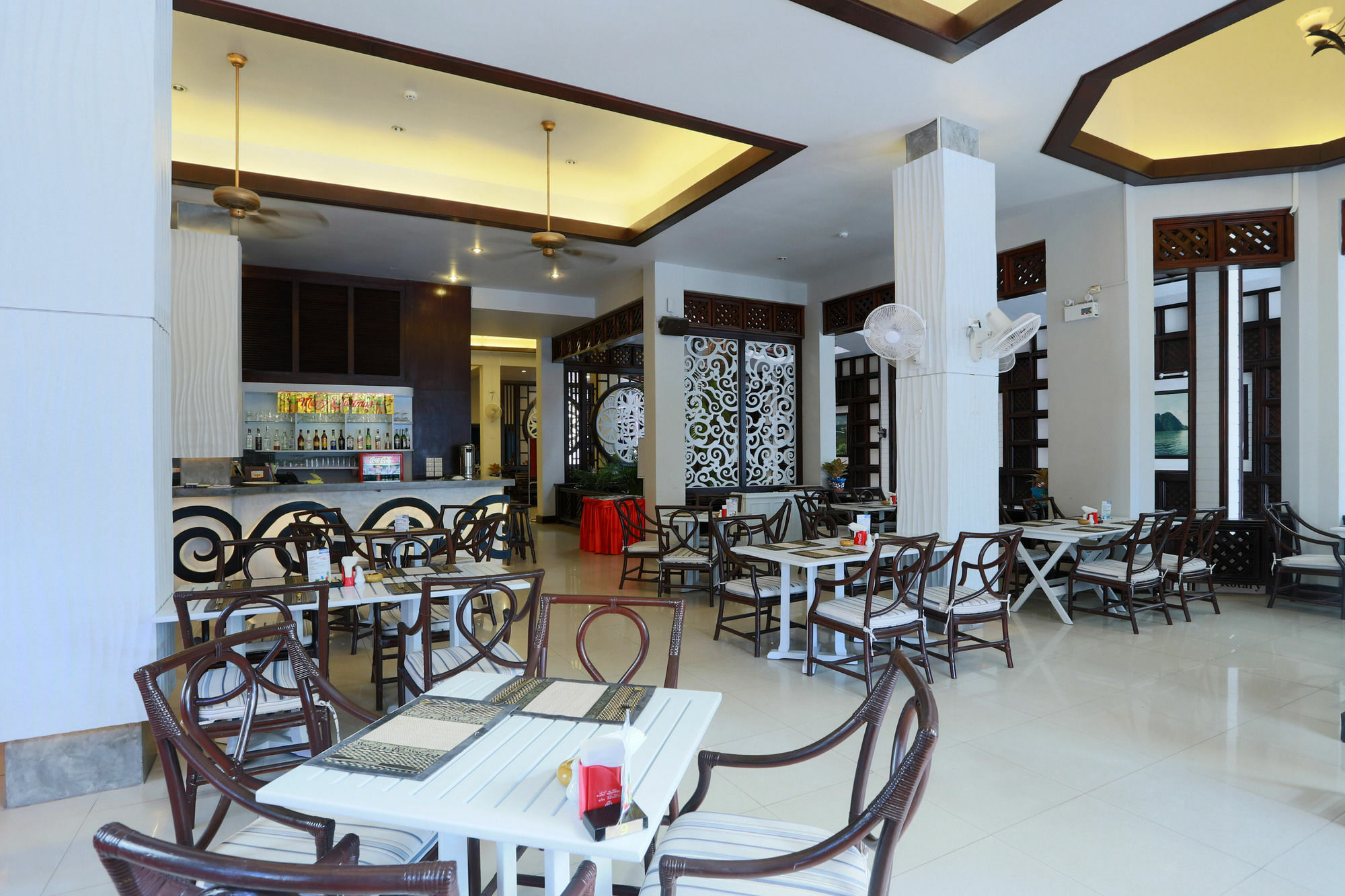 Days Inn By Wyndham Patong Beach Esterno foto